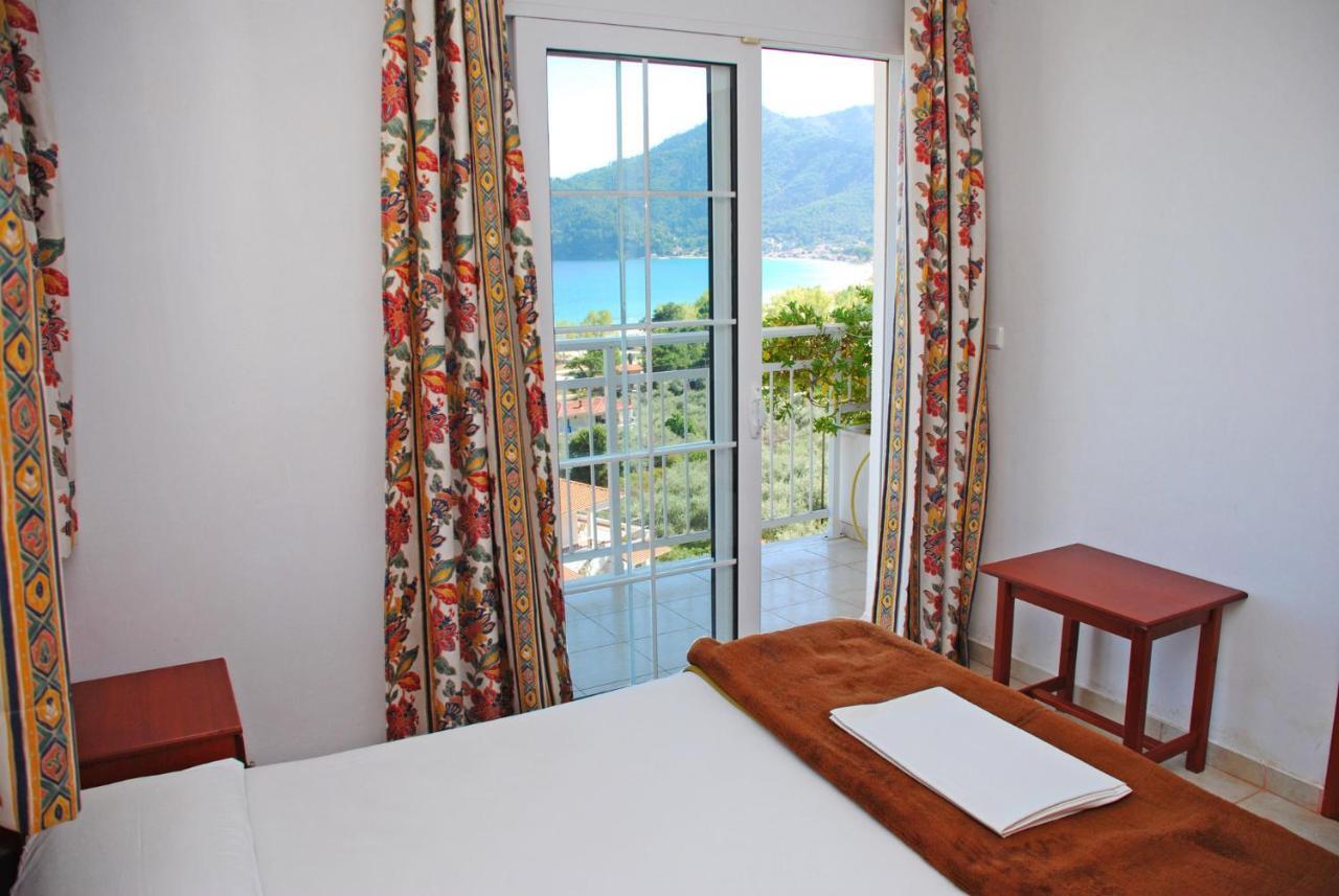 Hotel Emerald Chrysi Ammoudia Room photo